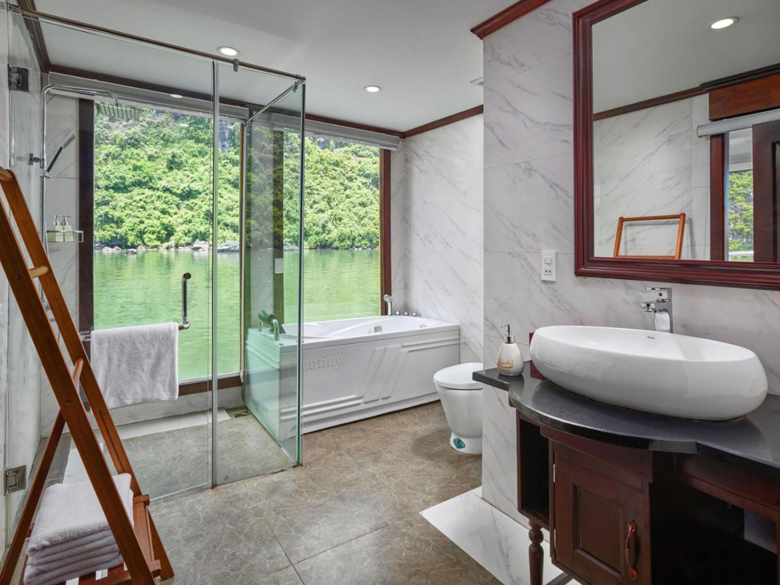 Halong Luxury Cruise Hotel ฮาลอง ภายนอก รูปภาพ