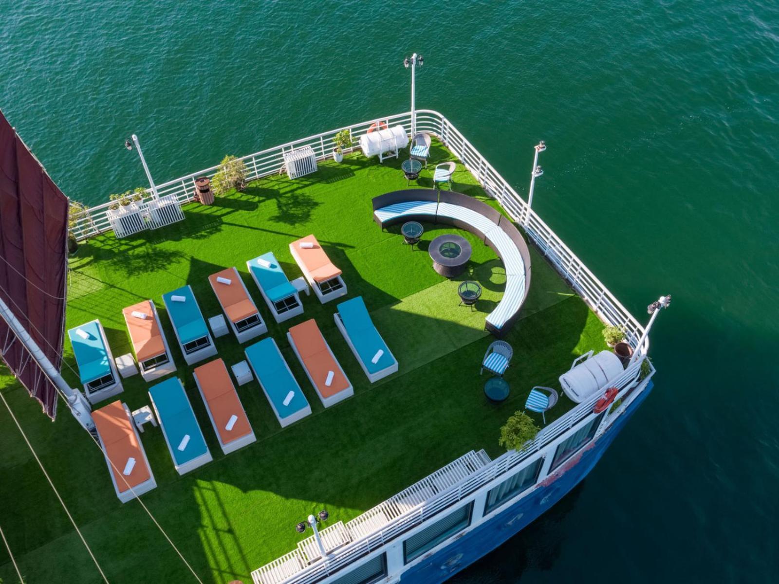 Halong Luxury Cruise Hotel ฮาลอง ภายนอก รูปภาพ